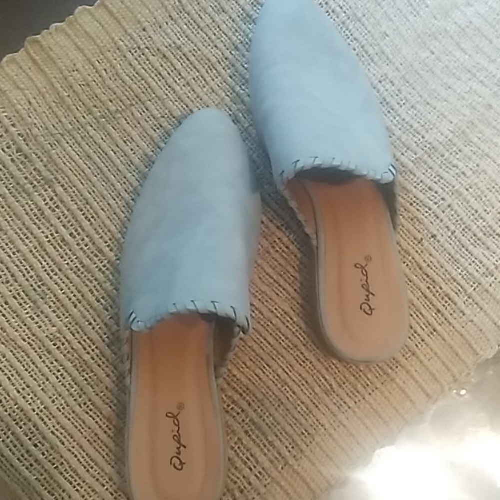Grey mules